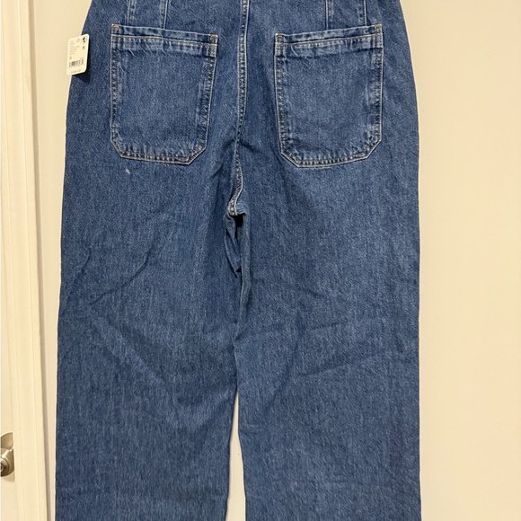 Women's Blue Jeans - Picture 2 of 2